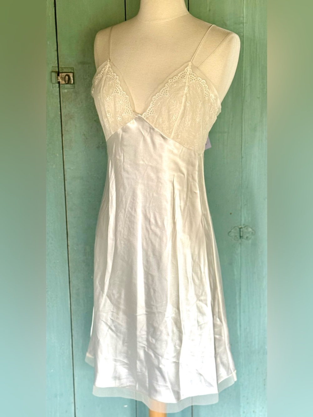 NWT's Vera Wang Vanilla Satin Chemise Nighty Teddy Nightgown Mesh Lace S